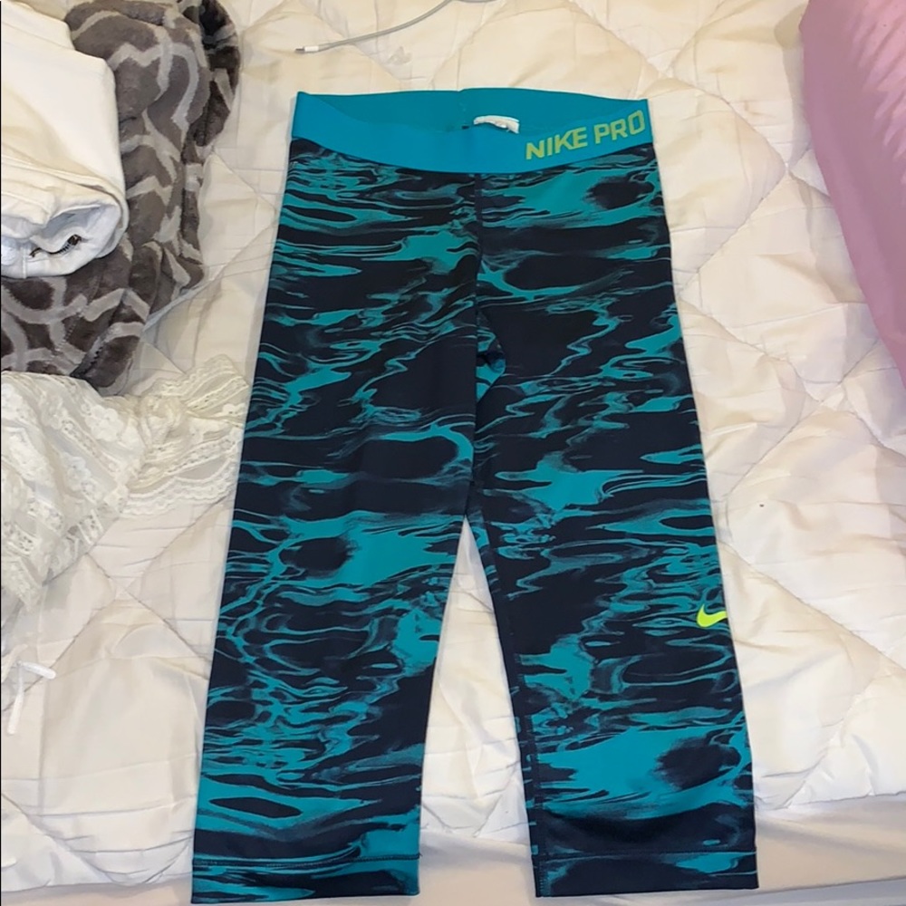 Nike Pro leggings